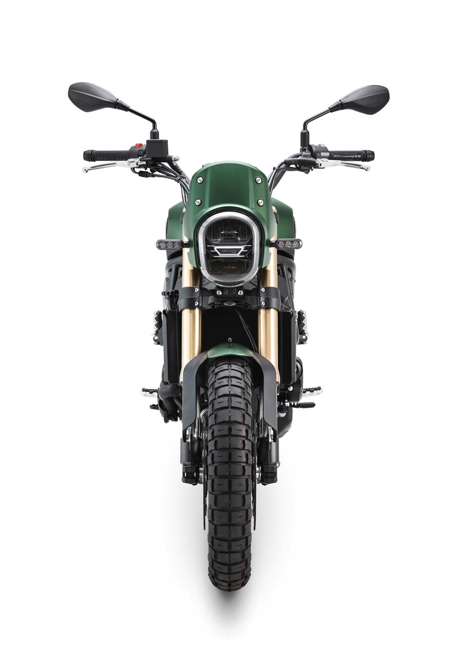 Benelli Leoncino 800 trail