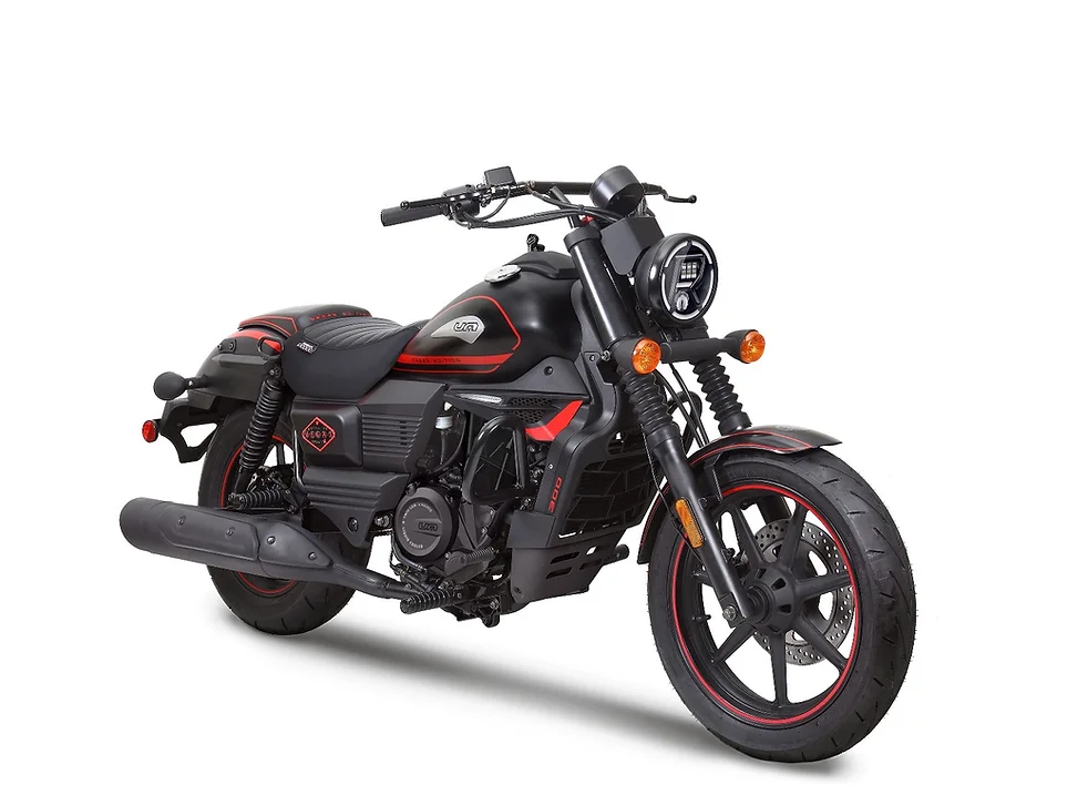 UM RENEGADE VEGAS 300
