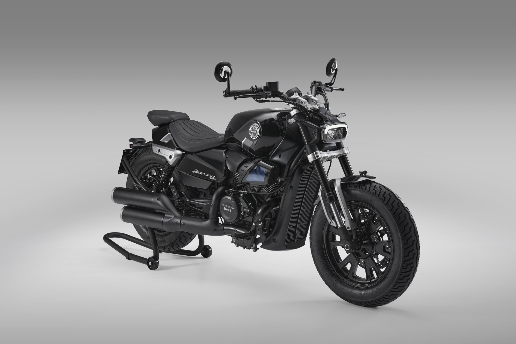 Benelli Leoncino Bobber 400